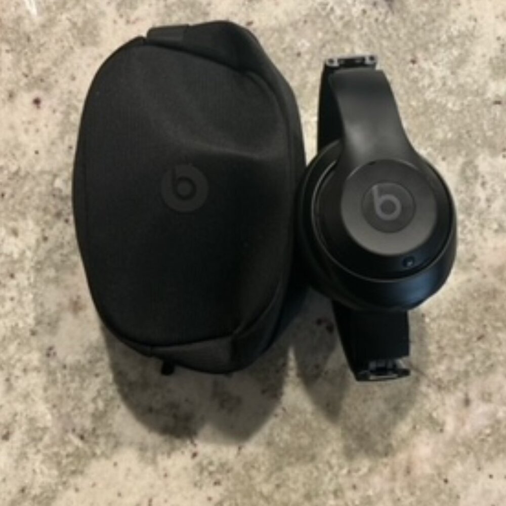 Beats/Headphones